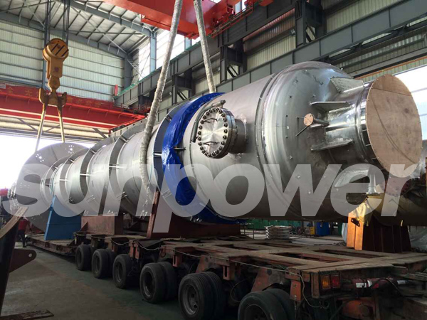 压力容器公司承接的宁波福基石化-热联合进料换热器及高通量管换热器等设备交付