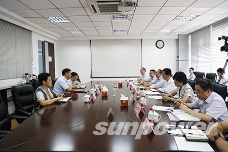 南京市委常委、江宁区委李世贵书记、副区长缪秀梅一行调研千亿球友会集团