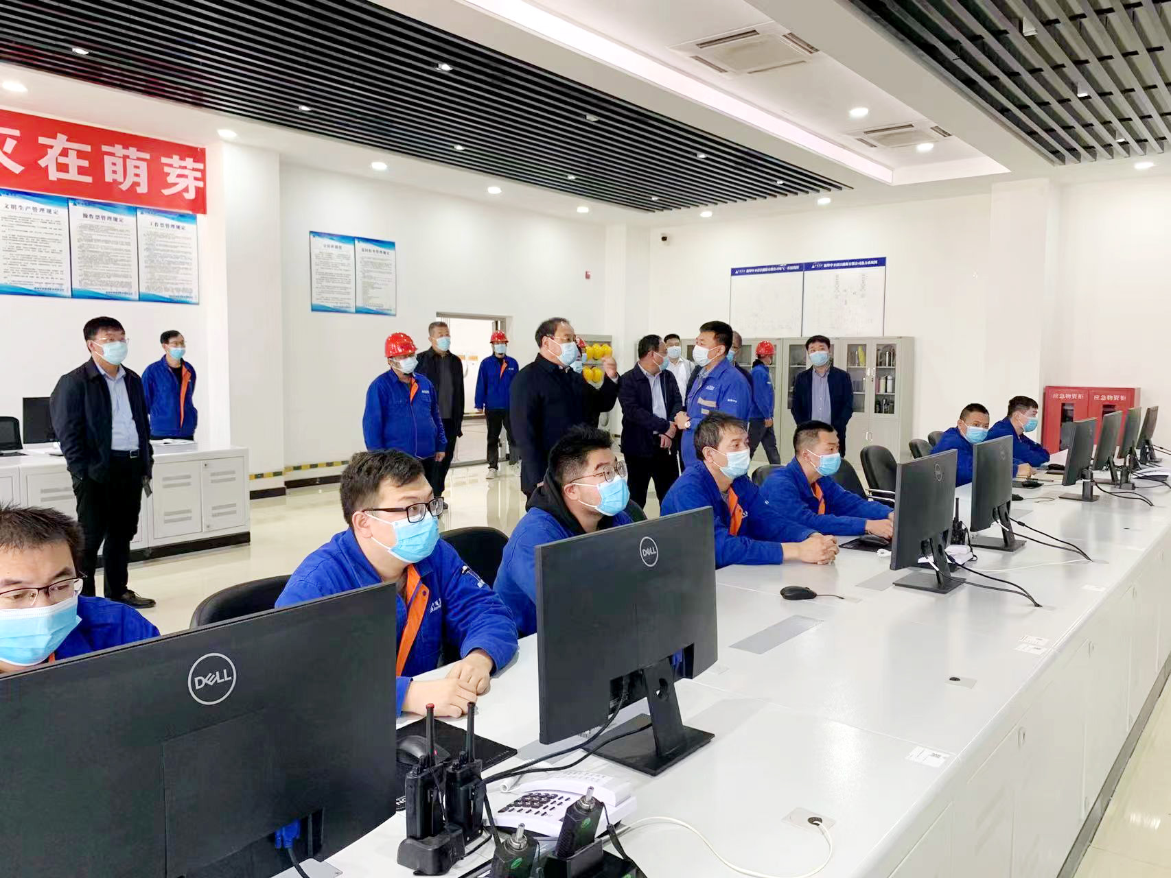 新绛县县委书记侯文亮带队莅临新绛千亿球友会进行调研